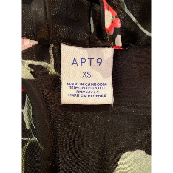 Apt. 9 Womens Robe Sz XS Black with Red Roses Tie Waist Silky Feel Sexy Lingerie - Picture 6 of 8